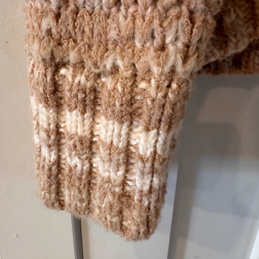 Super‎ soft shrug by American Eagle - Picture 5 of 5